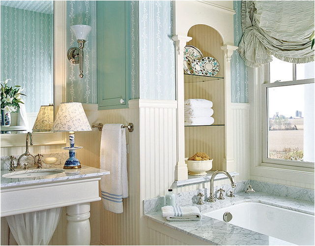 французский стиль в интерьере ванных комнат