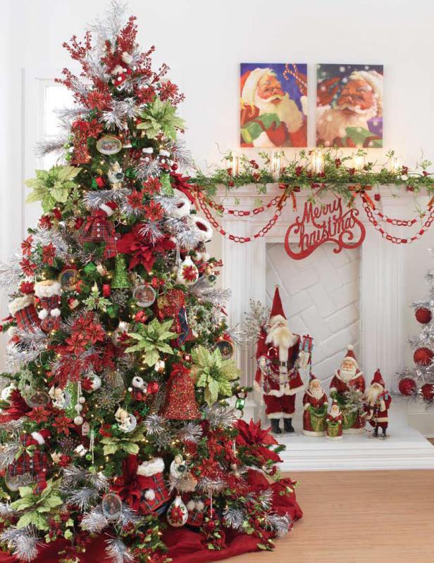 На фото украшение елки к Рождеству