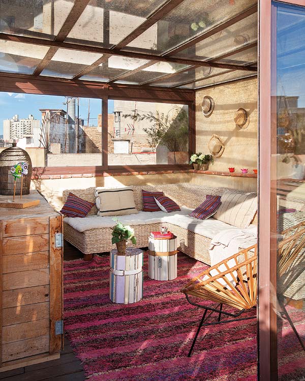 Очаровательная двухэтажная квартира в Барселоне