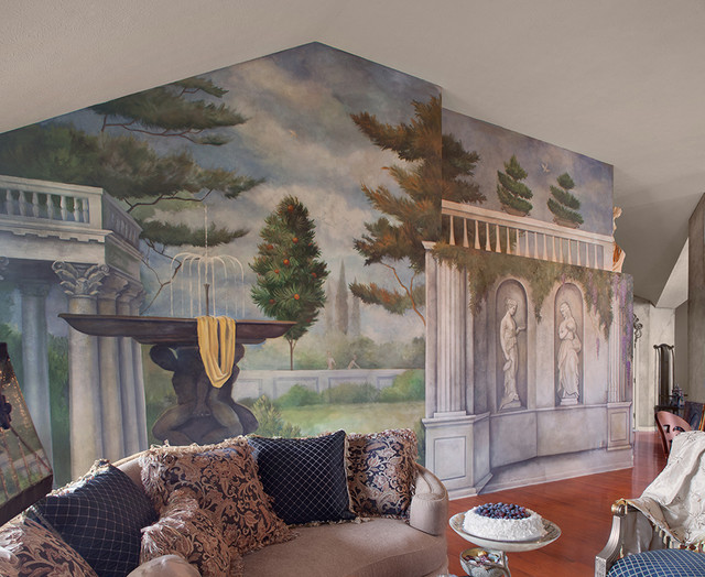 Дизайн гостиной с фреской на стене